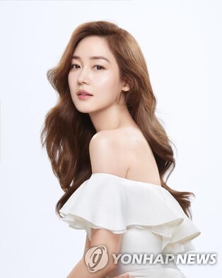 Actress Sung Yu-ri, Now A Mother of Twins