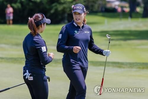 최종일에도 59타 합작한 쭈타누깐 자매, LPGA 팀 대회 우승