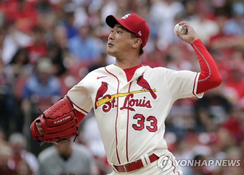Cardinals' Kim Kwang-hyun shuts down Giants for 2nd time, extends scoreless streak to 21 innings