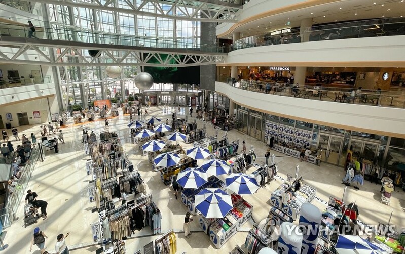 New daily cases over 1,000 for 2 weeks, tougher virus rules in place nationwide