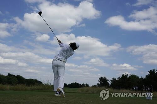 디펜딩 챔피언 고진영, 에비앙챔피언십 첫날 1오버파