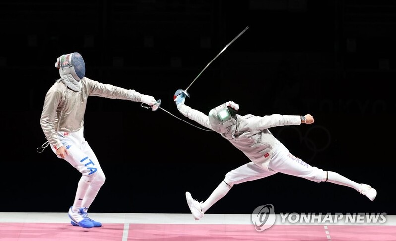 (Olympics) S. Korean Kim Jung-hwan wins fencing bronze in men's sabre
