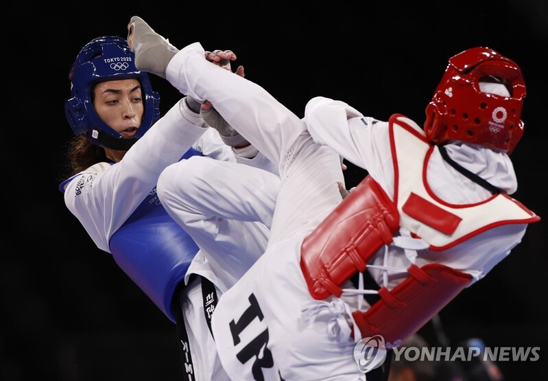 [올림픽] 이란 출신 난민팀 태권도 선수, 세계 1위 3연패 저지 이변(종합)