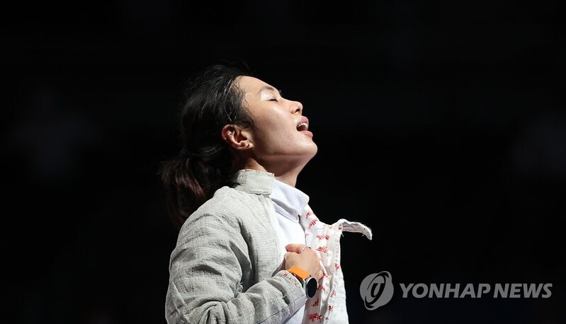 (LEAD) (Olympics) S. Korean woes in fencing continue with early elimination of ex-champion