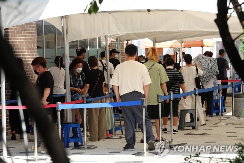 New virus cases in 1,300s for 2nd day; virus fight dogged by delta variant, vacationers