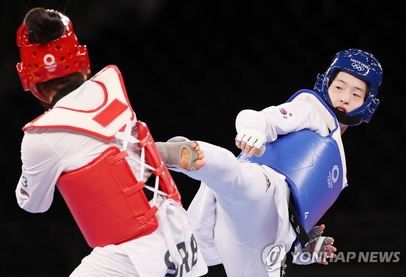 (LEAD) (Olympics) Lee Da-bin wins silver in women's taekwondo