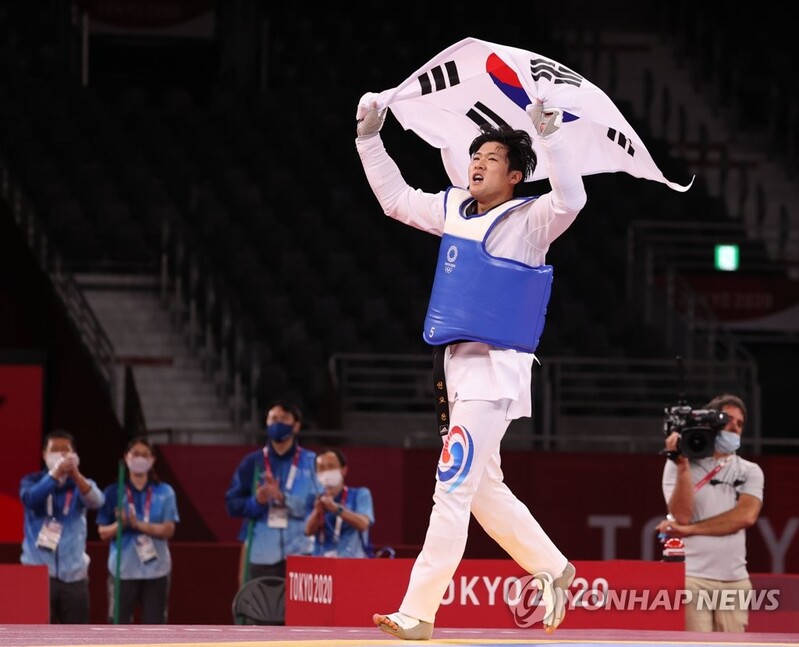 (Olympics) Cancer-surviving taekwondo medalist hopes to inspire patients