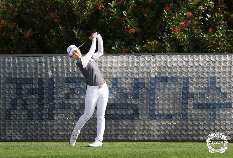 "또 박민지?" 삼다수 마스터스 2R 공동 선두 도약