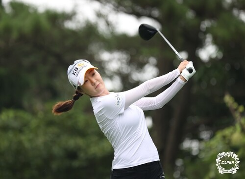 [고침] 스포츠(4연속 버디 쇼 오지현, 삼다수 마스터스 3R…)