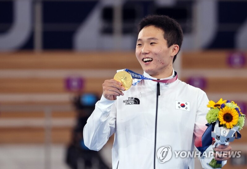 (Olympics) Monumental gold for gymnast; badminton doubles team takes bronze over teammates