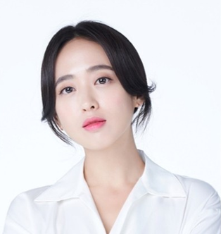 Actress Kim Min-jung involved in exclusive contract dispute with agency