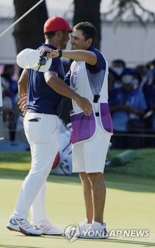 [올림픽] PGA 투어 호마 "캐디에게도 올림픽 메달 줘야"