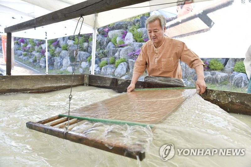 원주한지, 정부 포상 증서 용지로 공급…공공부문 수요 창출