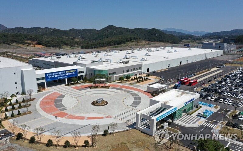 현대차, '광주 위탁생산' 경형 SUV 온라인 판매 추진한다