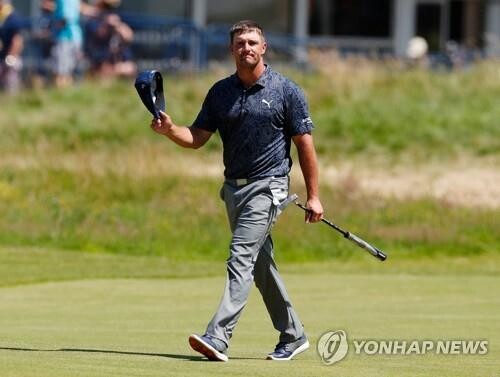 코로나19 걸렸던 디섐보 "백신 미접종 후회 안 한다"