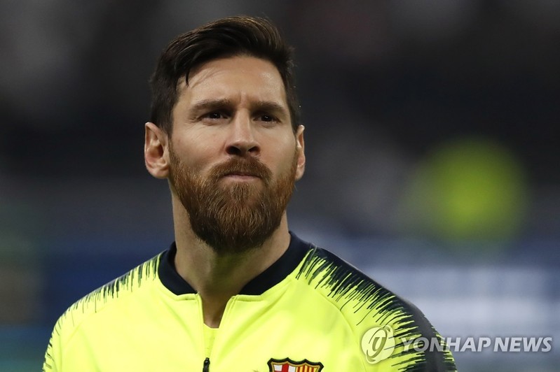 [1보] 메시, 바르셀로나 떠난다…구단 "계약에 난관"