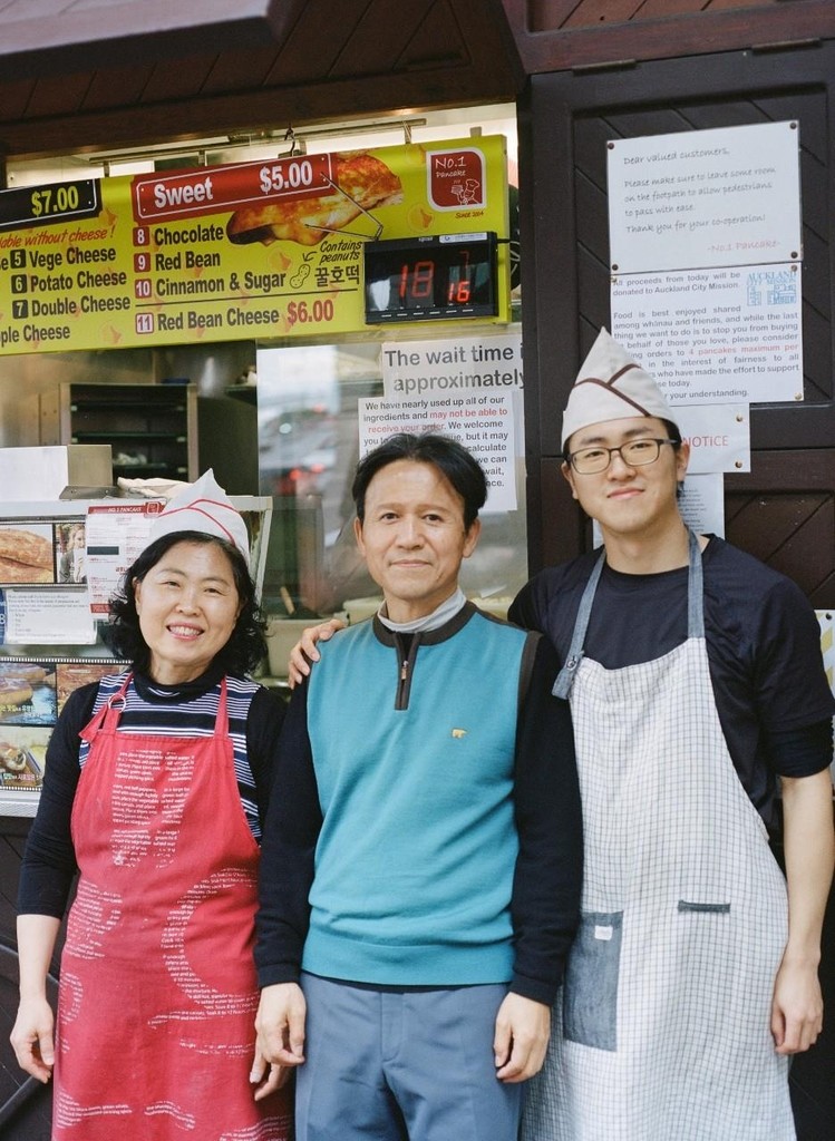 뉴질랜드 대박난 호떡집 한인 사장 "가족이 뭉쳐 이뤄낸 성과"