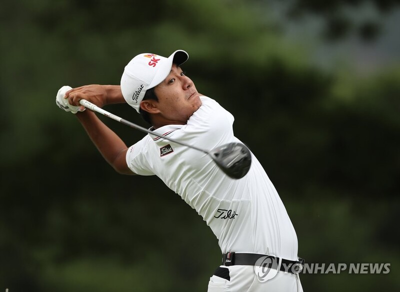 '연속 우승 도전' 김한별, KPGA 선수권대회 첫날 단독 선두