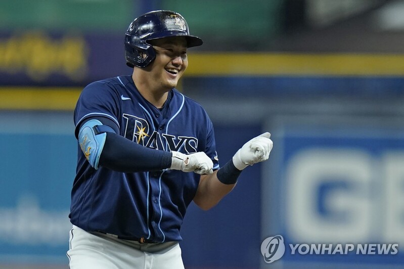 최지만, 1안타 2볼넷 2득점 활약…탬파베이 대승에 앞장