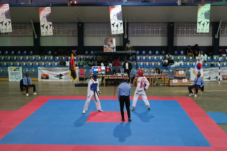 아프리카 앙골라서 대사배 태권도 대회…100여 명 참가