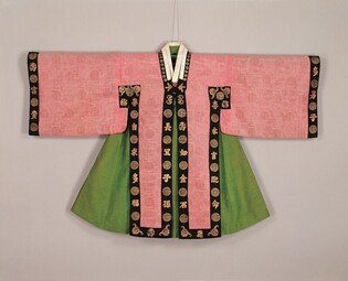 Recent findings of children's clothes suspected to be worn by last crown prince of the Korean Empire
