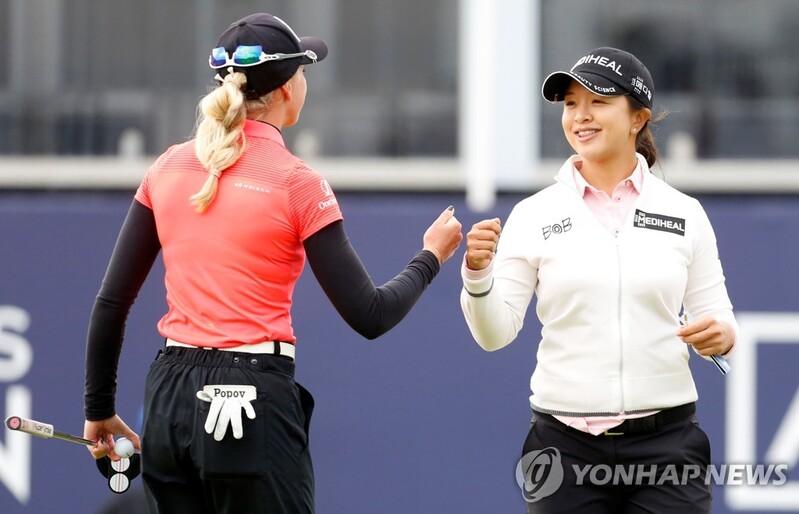 김세영, 시즌 마지막 메이저대회 1R 공동 선두…박인비 11위