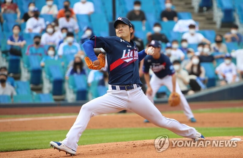 With improved command, late-blooming KBO pitcher enjoying career year at 34