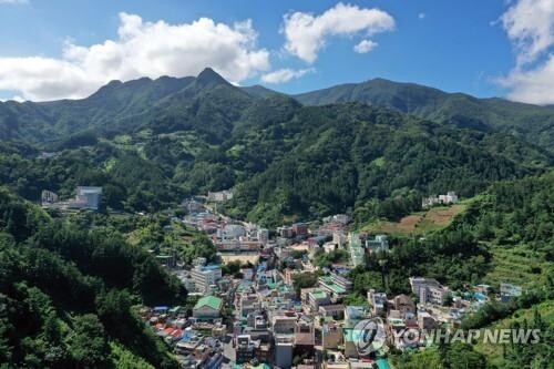"이번 추석엔 오지 마세요"…울릉군 귀성객 운임 할인 중단