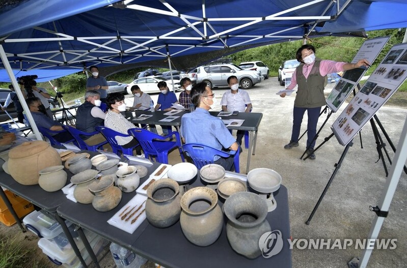 장수군 삼고리 고분군서 삼국시대 토기·철기 70여 점 발굴