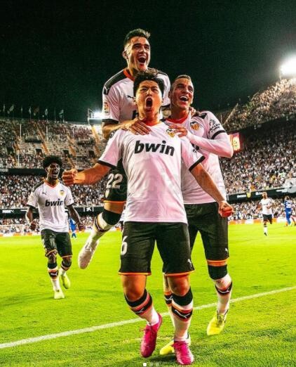 이강인, 발렌시아에 작별 인사 "큰 희망으로 미래에 맞서겠다"