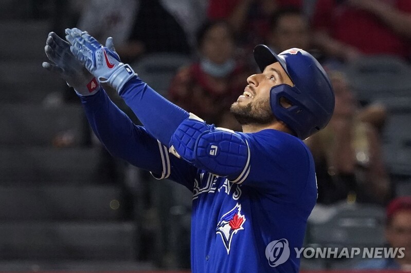 토론토 최고액 타자 스프링어, 류현진 등판 하루 앞두고 '복귀'