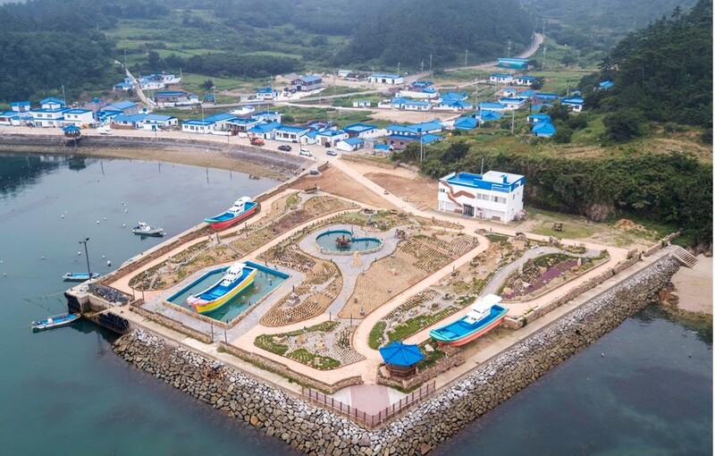 신안 흑산도 '천사섬 새 조각 공원' 리모델링