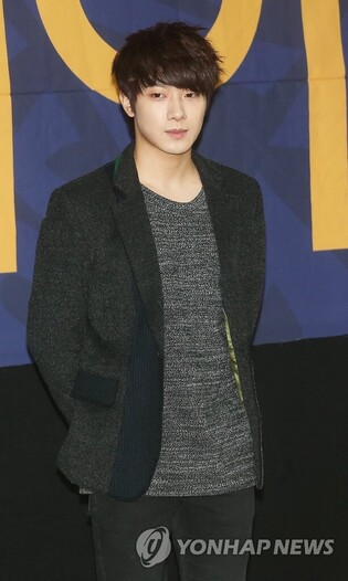 F.T. Island's Choi Min-hwan completes mandatory military service