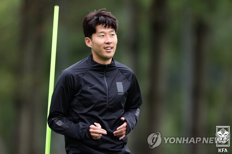 '유럽파' 손흥민·황의조·김민재, 월드컵 최종예선 1차전 선발