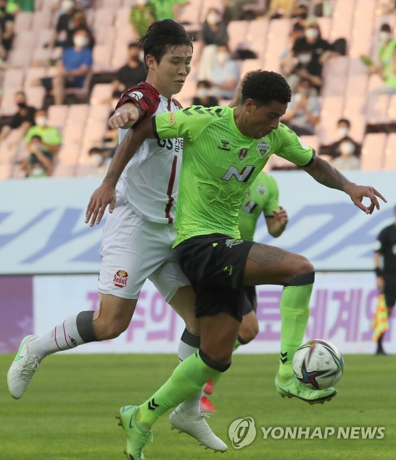 벼랑 끝 서울 vs 위기의 2위 전북, 대표팀 소집 변수 속 맞대결