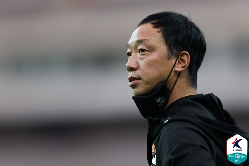 U-22 8명 넣은 FC서울 박진섭 "부상자 많아서…이게 다네요"