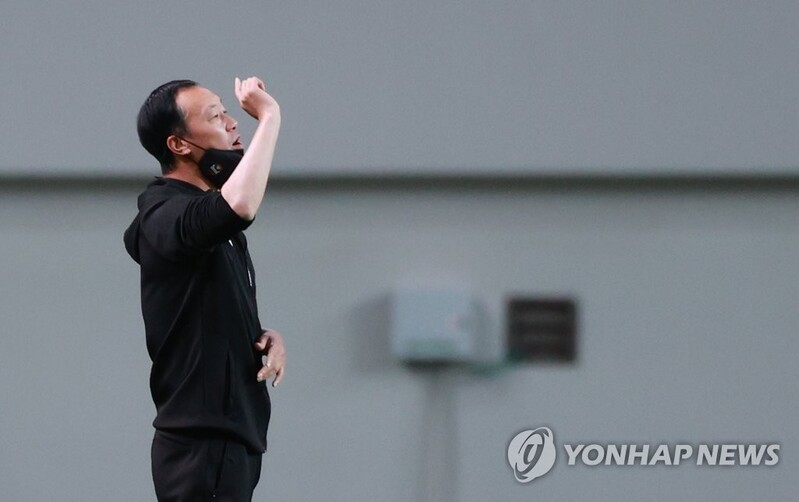 Last-place FC Seoul replace head coach