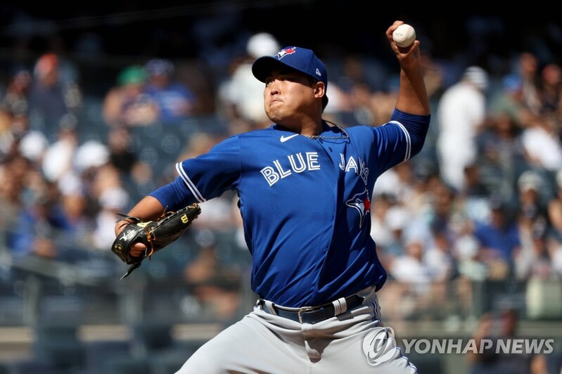 Blue Jays' Ryu Hyun-jin blanks Yankees for 13th win of season