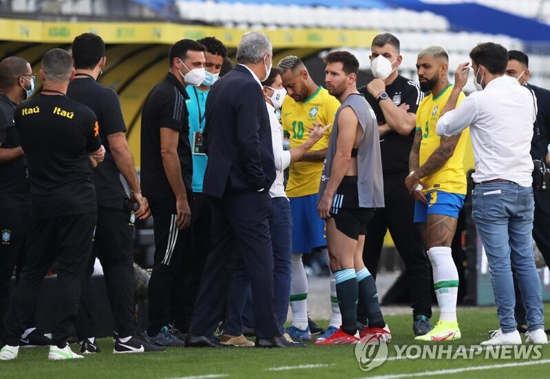FIFA "브라질-아르헨전 취소 유감…수백만팬 즐기지 못해"(종합)