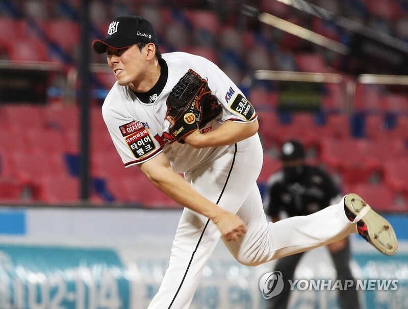 투수 전향 7년…김재윤, kt 첫 100세이브 눈앞