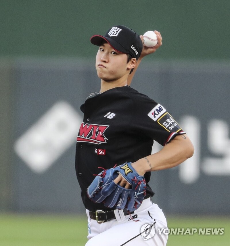 "우린 6선발 되니까…" 이강철 kt 감독, 더블헤더에도 '여유'