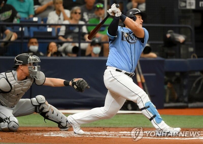 S. Korean players in MLB playoff battle as regular season winds down