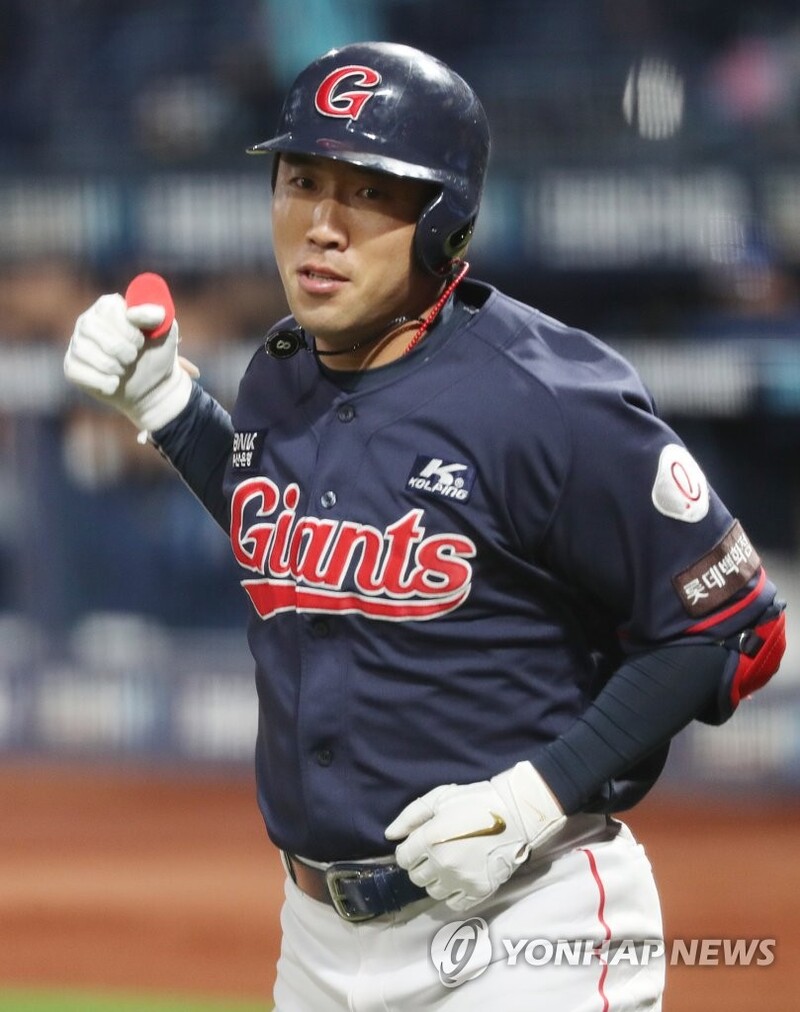 '11구 접전' 전준우 결승타…롯데, 삼성과 2연전 싹쓸이