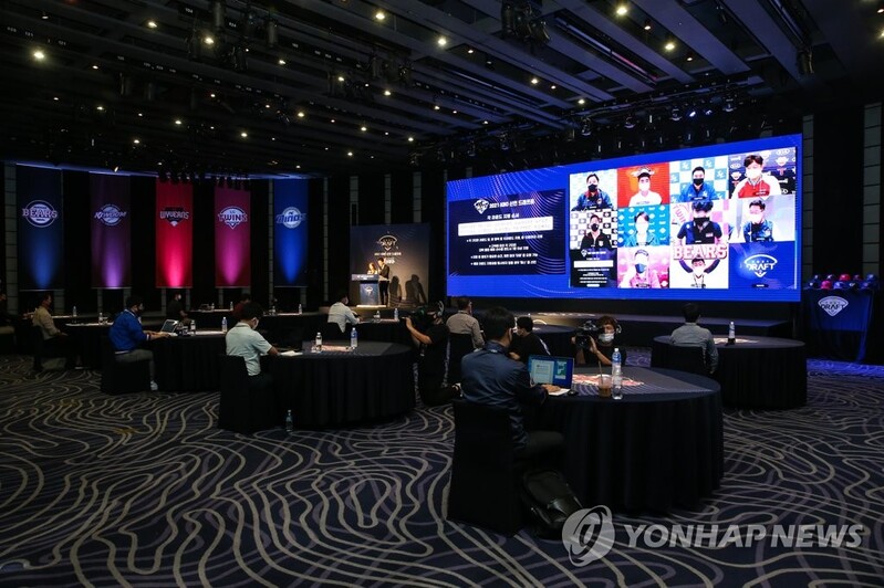 프로야구 신인 드래프트 경쟁률 10대 1…13일 지명 희비 갈린다