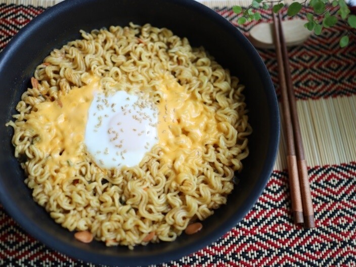 [인턴액티브] 컵라면 계란찜·쿠지라이식 라면…라면 응용 조리해보니