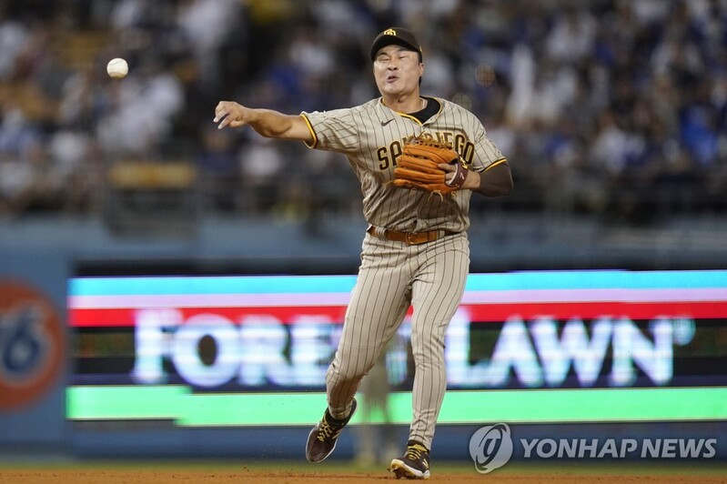 김하성, 다저스전서 교체 출전해 7일 만에 안타