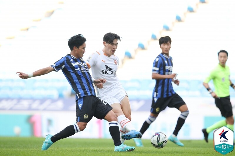 '이창민 추가시간 골' 제주, 인천에 2-1 승리…5개월 만의 연승