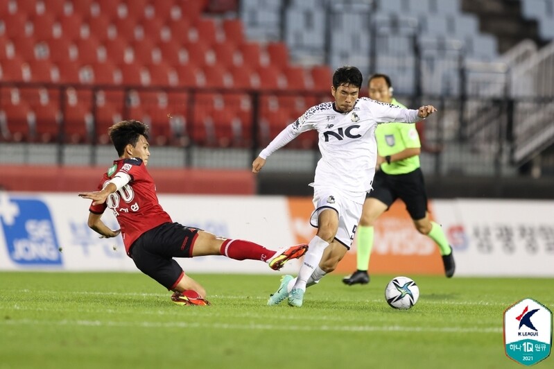 '김인성·한의권 3골 합작' 서울E, 부천에 완승…8경기만의 승리(종합)