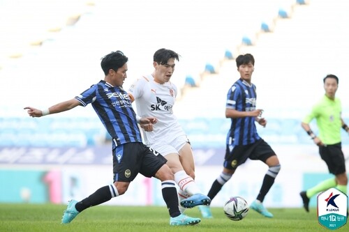 '이창민 추가시간 골' 제주, 인천에 2-1 승리…5개월 만의 연승(종합)