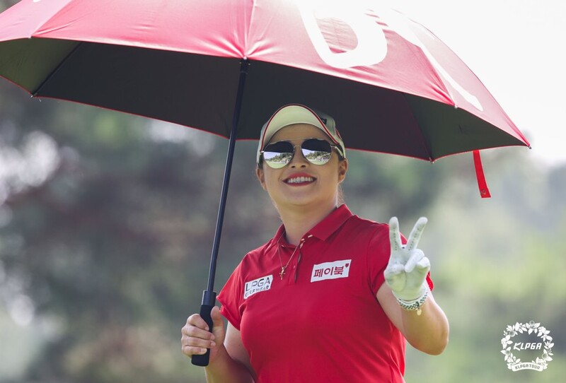 장하나, KB금융 스타 챔피언십 7타 차 우승…2위는 박현경